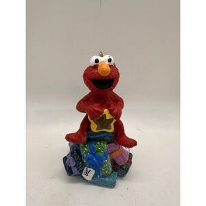 SESAME STREET‎ WORKSHOP ORNAMENT~ELMO ON STACK OF GIFTS~2008
